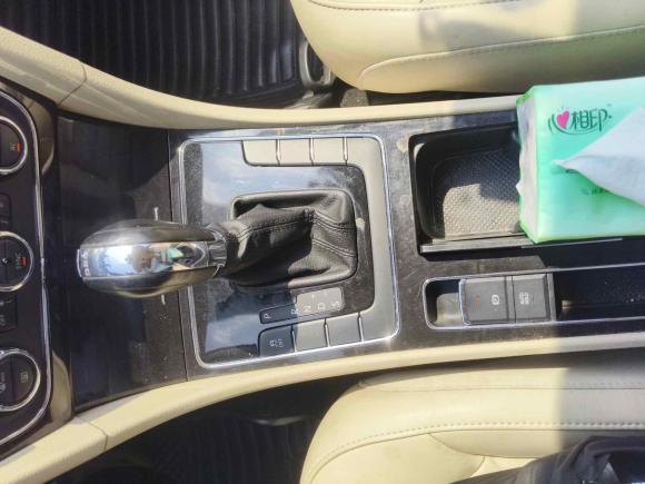 [上海·沪C] 二手大众帕萨特2011款 1.8TSI DSG尊荣版