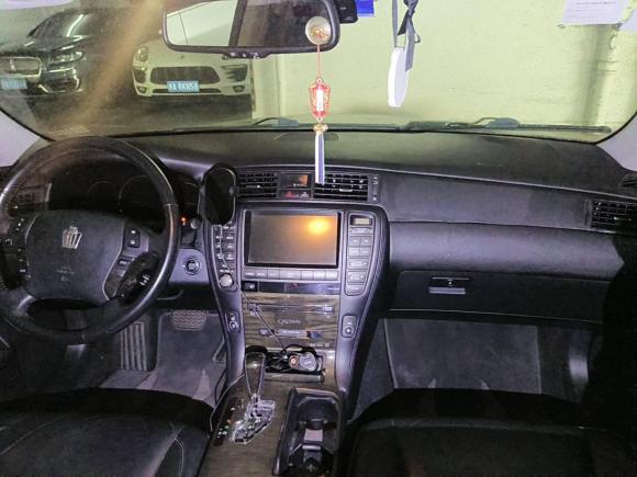 [上海·沪D] 二手丰田皇冠2005款 3.0L Royal Saloon G VIP