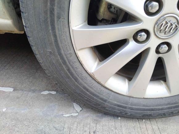 [芜湖·皖B] 二手别克别克GL82011款 2.4L LT行政版