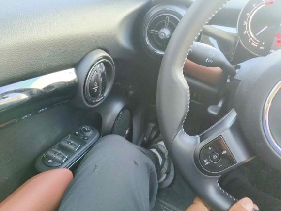 [上海·苏U] 二手MINIMINI2022款 1.5T COOPER 艺术家 五门版