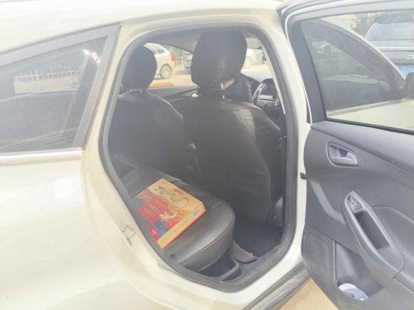 [北京·鄂A] 二手福特福克斯2018款 两厢经典 EcoBoost 180 自动精英型