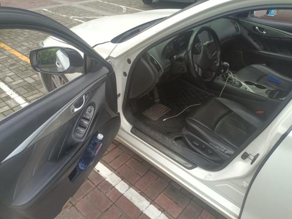 [南通·苏F] 二手英菲尼迪英菲尼迪Q502014款 3.7L 舒适版