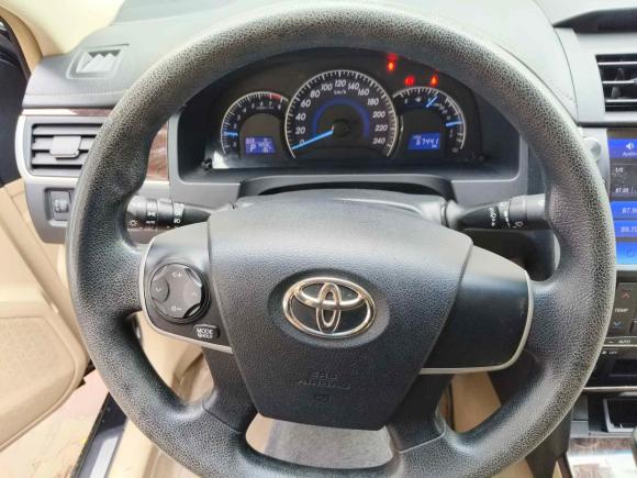 [青岛·鲁B] 二手丰田凯美瑞2016款 2.0E 十周年纪念精英版