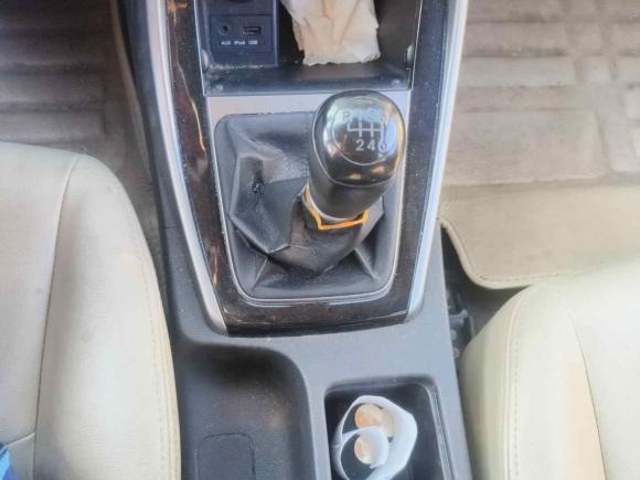 [上海·赣H] 二手现代朗动2012款 1.6L 手动领先型