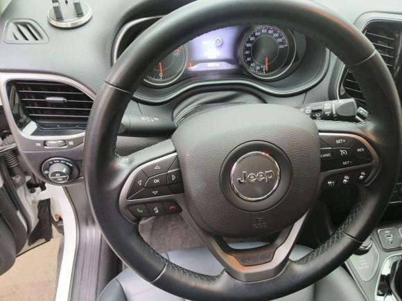 [深圳·粤B] 二手Jeep自由光2019款 2.0T 四驱探享版+自动驾驶智慧包 国VI