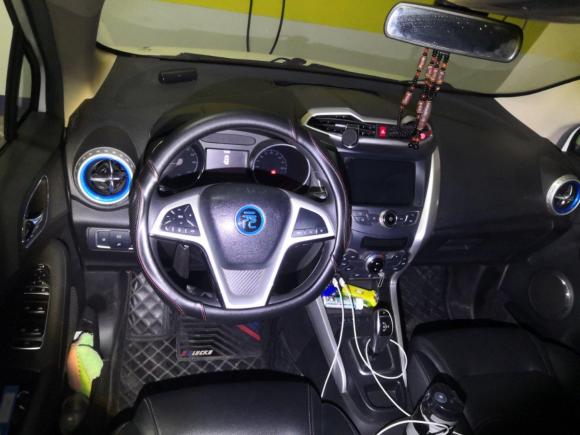 [无锡·苏B] 二手比亚迪元新能源2018款 EV360 智联悦酷型