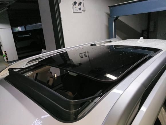 [上海·川R] 二手荣威荣威RX82019款 30T 智联网两驱超群旗舰版