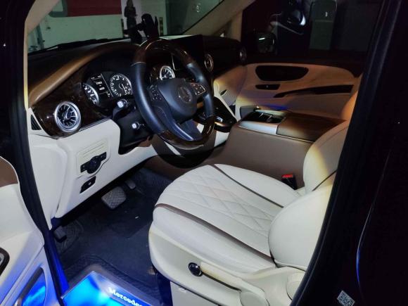 [青岛·鲁B] 二手奔驰威霆2021款 2.0T 精英版 7座