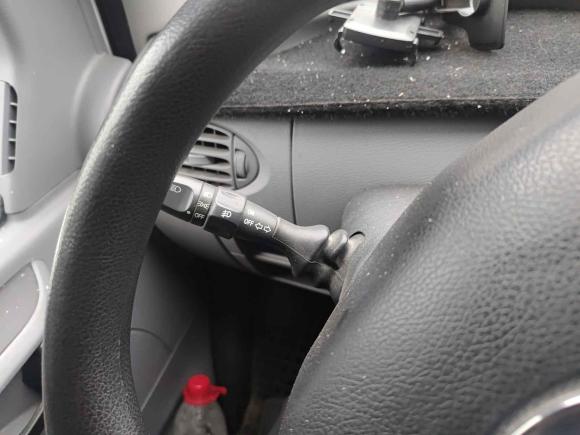 [无锡·苏B] 二手上汽大通MAXUS上汽大通MAXUS V802021款 2.0T 手动经典傲运通短轴中顶5/6座