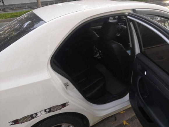 [无锡·苏B] 二手荣威荣威3602018款 PLUS 1.5L 手动尊享版