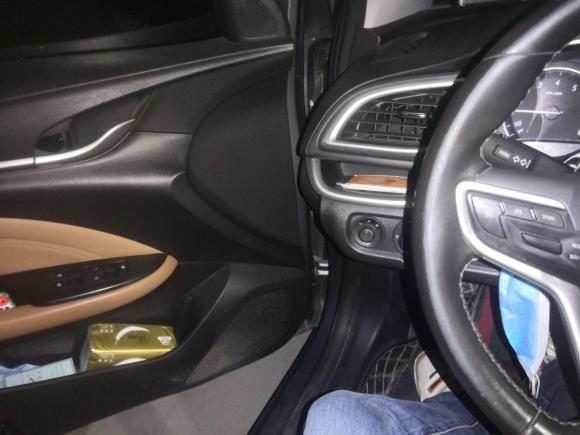 [南京·苏A] 二手别克阅朗2018款 18T 自动旗舰型