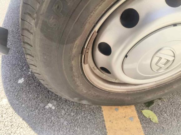 [上海·苏B] 二手上汽大通MAXUS新途V802018款 2.5T 6挡手动傲运通长轴高顶7/10座