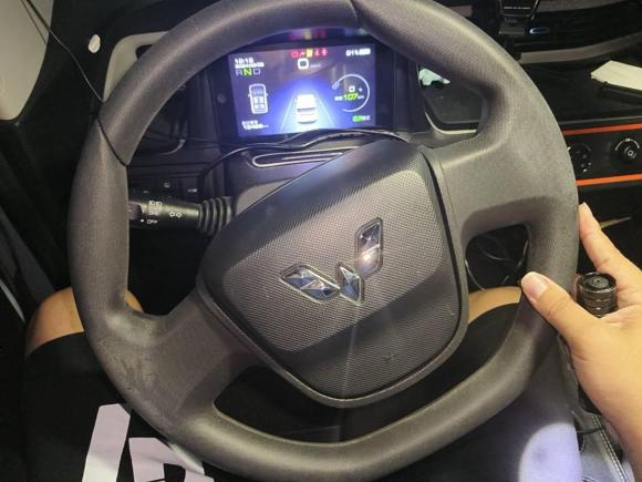 [深圳·粤B] 二手五菱汽车宏光MINIEV2020款 自在款 磷酸铁锂