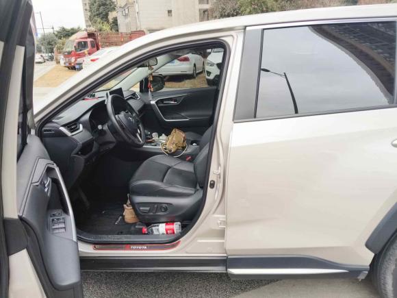 [成都·川A] 二手丰田威兰达2022款 双擎 2.5L E-CVT四驱豪华版