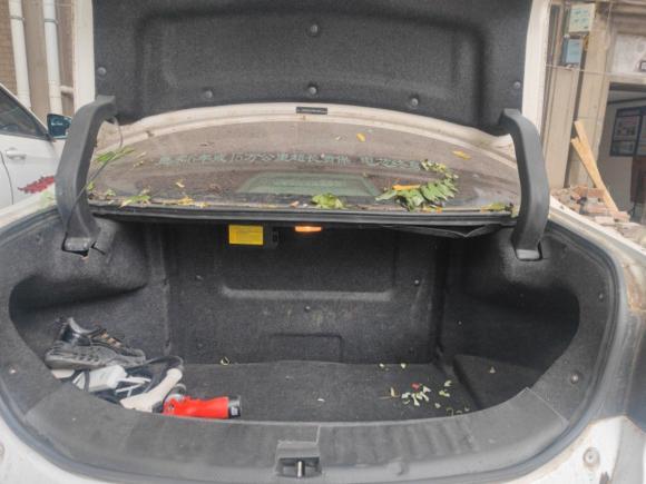 [西安·陕A] 二手比亚迪秦新能源2014款 1.5T 酷黑骑士旗舰型