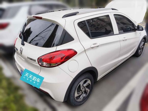 [杭州·浙A] 二手宝骏宝骏3102017款 1.5L 自动时尚型