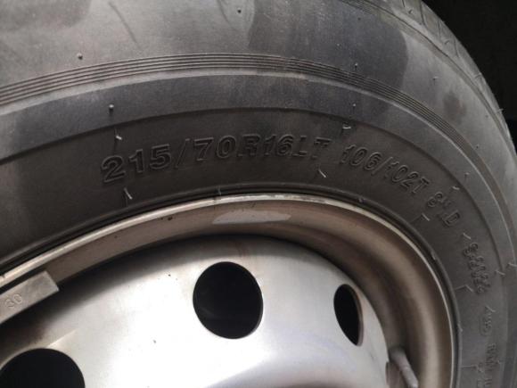 [无锡·苏B] 二手上汽大通MAXUS上汽大通V802021款 2.0T 手动经典傲运通短轴超低顶5/6座