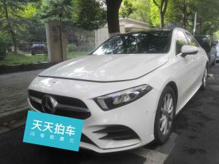 奔驰奔驰A级2019款A200L运动轿车
