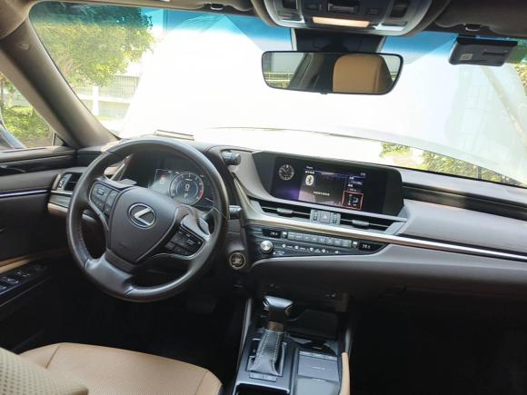 [上海·沪B] 二手雷克萨斯雷克萨斯ES2020款 200 卓越版