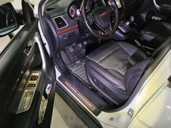 [南京·苏A] 二手哈弗哈弗H62014款 运动版 1.5T 手动两驱精英型