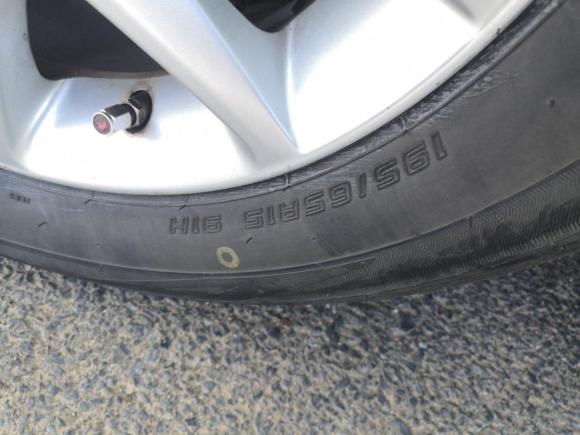 [武汉·鄂A] 二手福特福克斯2011款 两厢 1.8L 手动舒适型