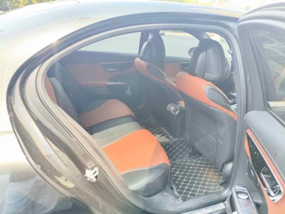 [南京·苏A] 二手奔驰奔驰C级2022款 C 260 L 运动版