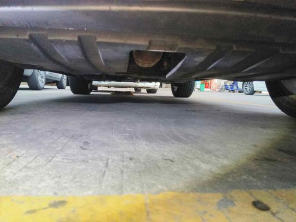 [佛山·粤X] 二手陆风陆风X72015款 2.0T 全景尊贵版