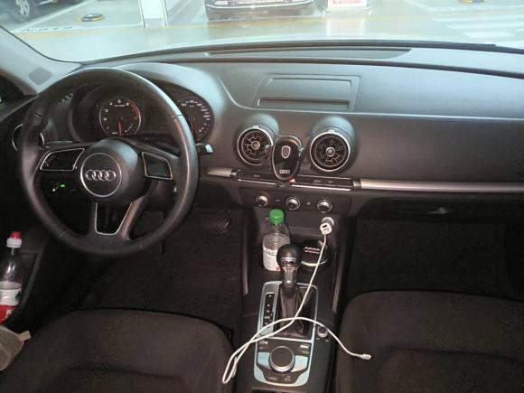 [无锡·苏B] 二手奥迪奥迪A32017款 Limousine 35 TFSI 进取型