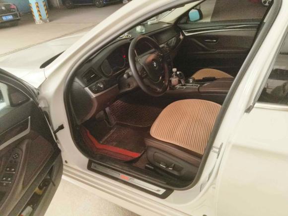 [济南·鲁A] 二手宝马宝马5系2017款 525Li 豪华设计套装