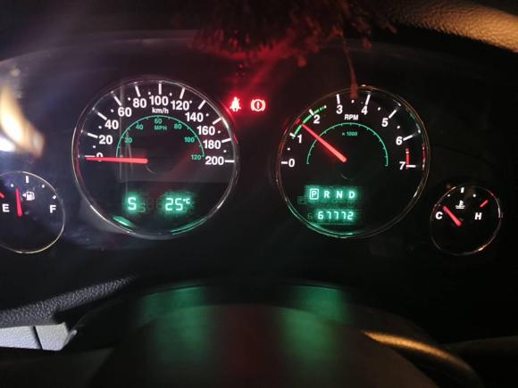 [济南·鲁A] 二手Jeep牧马人2014款 3.0L Sahara 四门版