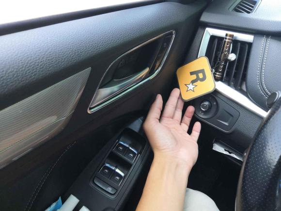 [广州·粤A] 二手荣威荣威RX5新能源2017款 ERX5 EV400 电动互联网至尊版