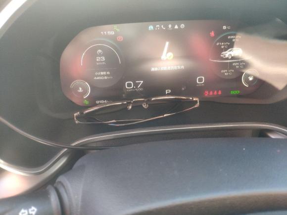 [济南·鲁A] 二手魏牌魏牌 VV62021款 2.0T 两驱智享+