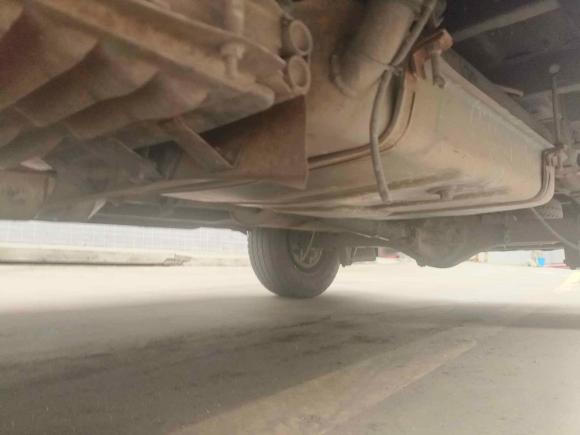 [深圳·粤B] 二手福特经典全顺2013款 2.8T柴油厢式运输车短轴中顶JX493ZLQ4