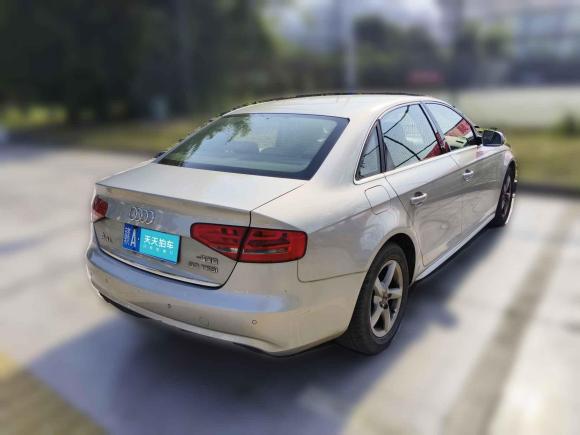 [南昌·赣A] 二手奥迪奥迪A4L2015款 30 TFSI 自动舒适型