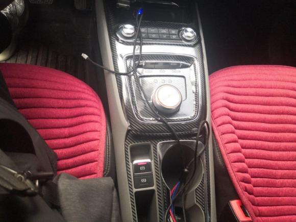 [南京·闽J] 二手荣威荣威Ei52020款 舒适版