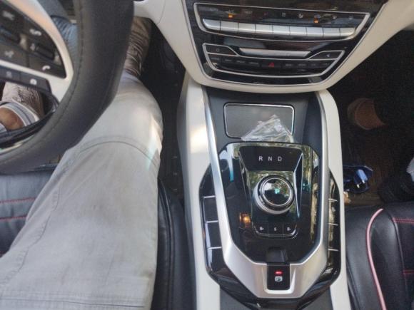 [苏州·苏E] 二手北汽绅宝北汽新能源EU52018款 R500 智风版