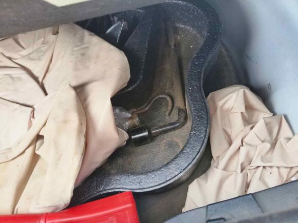 [西安·陕U] 二手比亚迪速锐2015款 改款 1.5L 手动豪华型