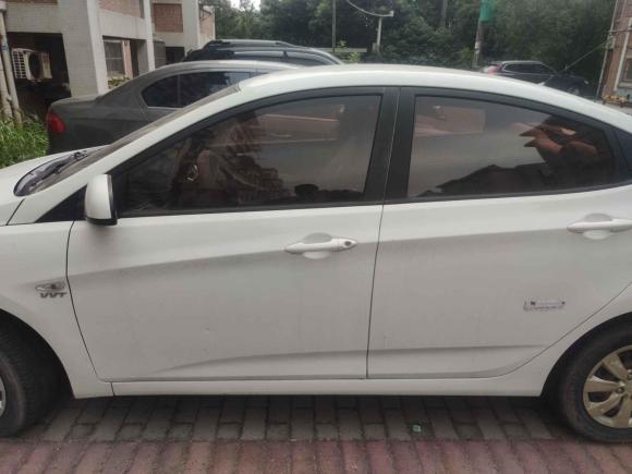 [无锡·豫N] 二手现代瑞纳2010款 三厢 1.4L 自动舒适型GS