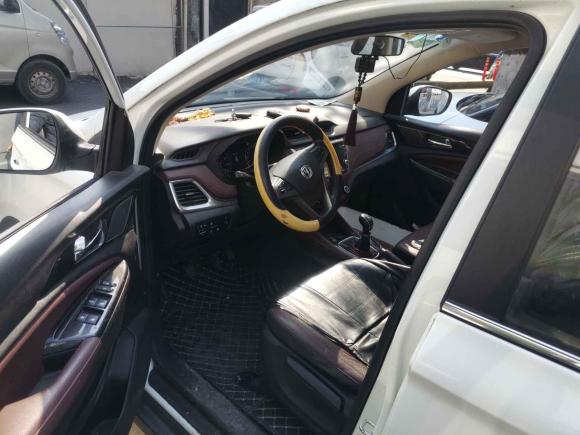 [上海·皖K] 二手长安凌轩2017款 1.6L 手动精英型