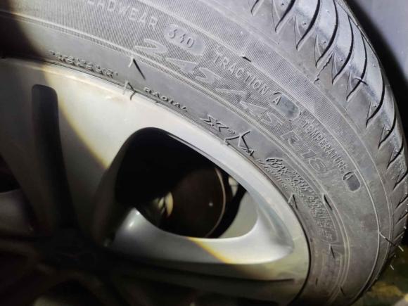 [武汉·鄂A] 二手奔驰奔驰E级2018款 改款 E 200 L 运动型