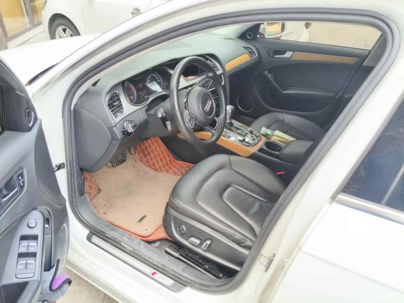 [济南·鲁A] 二手奥迪奥迪A4L2016款 35 TFSI 典藏版 S line豪华型