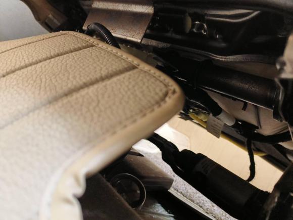 [西安·陕A] 二手奇瑞艾瑞泽72013款 1.6L 手动致享版