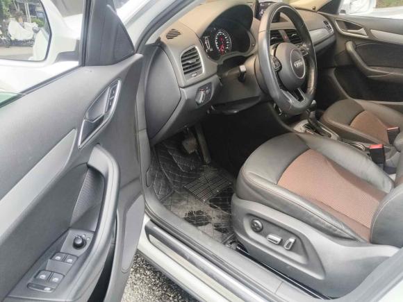 [广州·粤A] 二手奥迪奥迪Q32016款 35 TFSI 时尚型