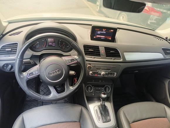 [广州·粤A] 二手奥迪奥迪Q32016款 35 TFSI 时尚型