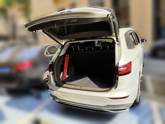 [上海·沪B] 二手大众威然2023款 380TSI 旗舰版