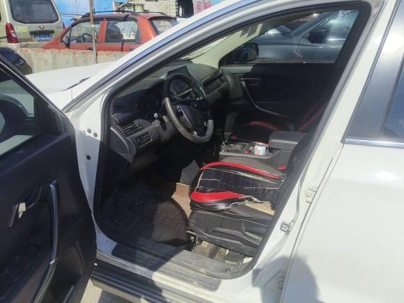 [南昌·赣A] 二手奔腾奔腾X802017款 2.0L 自动技术型