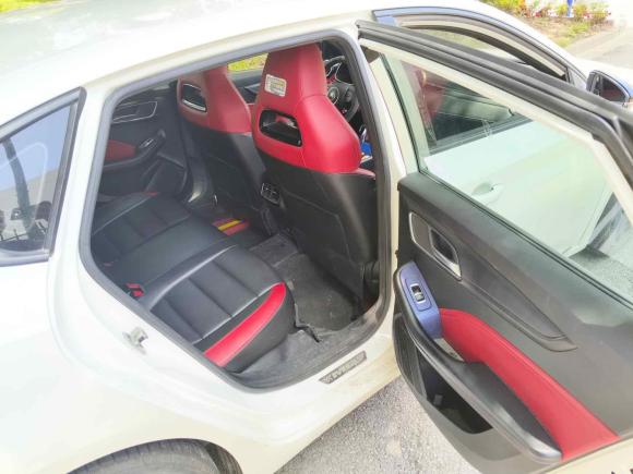 [上海·沪C] 二手名爵MG62020款 1.5T 自动Trophy豪华版