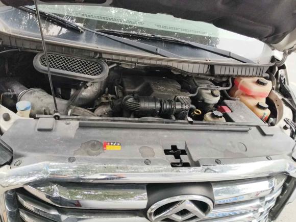 [上海·沪F] 二手上汽大通MAXUS新途V902019款 2.0T手动智达后驱双胎加长轴高顶15座