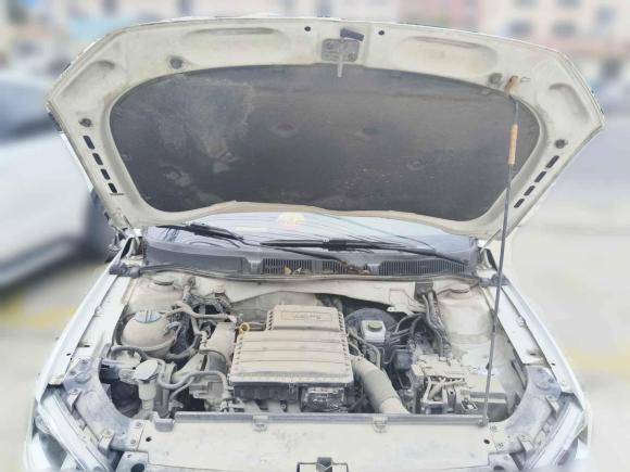 [青岛·鲁B] 二手大众朗逸2017款 1.6L 手动风尚版