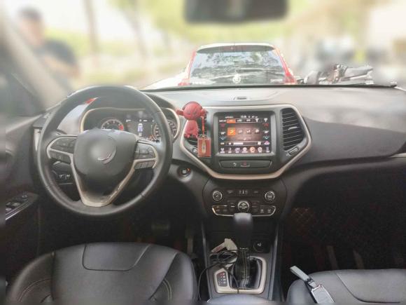 [苏州·吉A] 二手Jeep自由光2019款 2.0L 两驱典尚版 国V